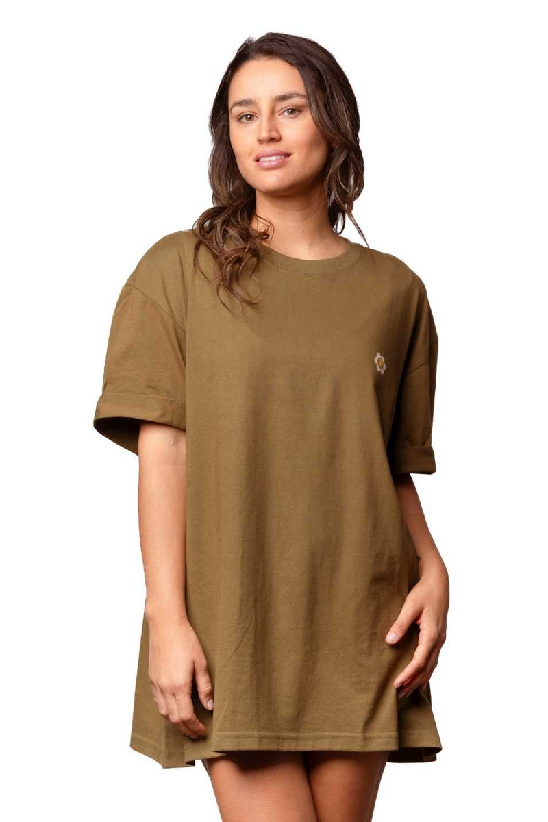 Polera Oversize Verde Militar Namaste Beaches