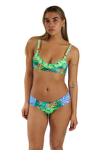 Top Green Wild & Free (peto triángulo)