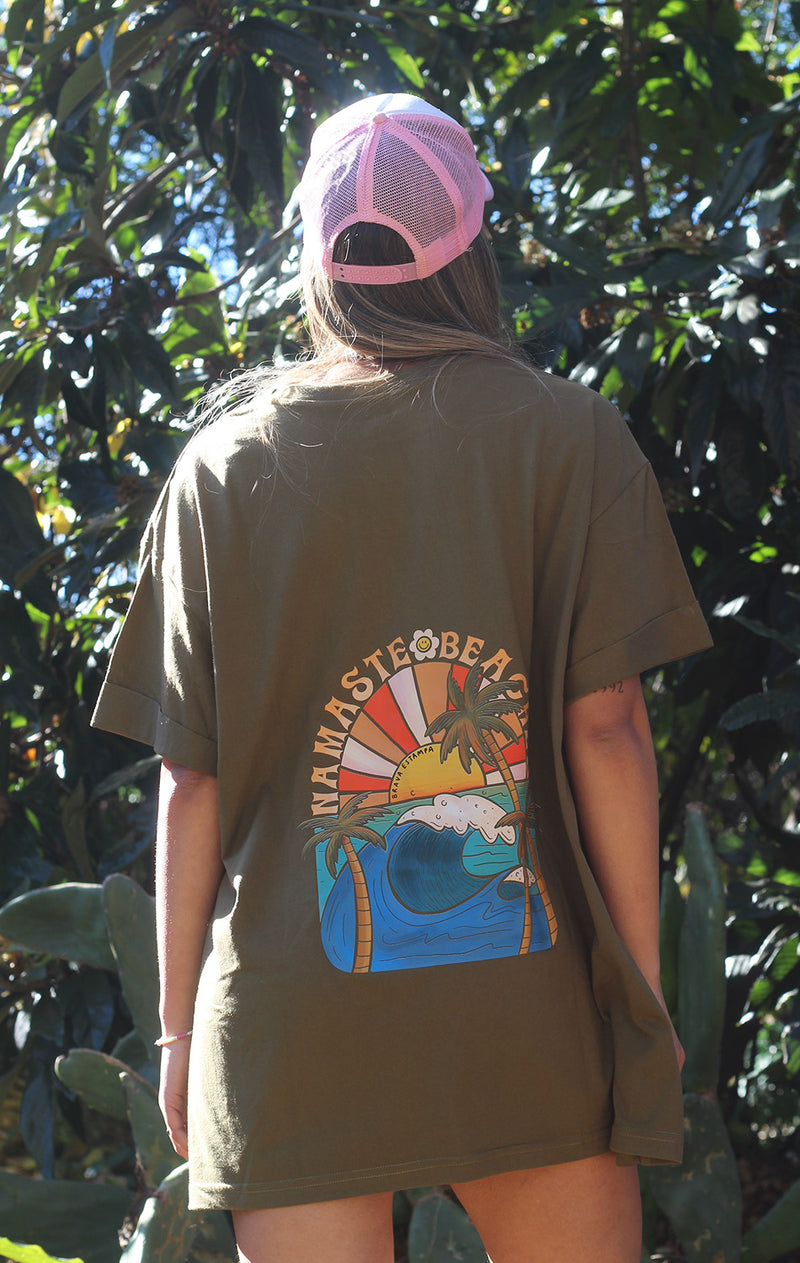 Polera Oversize Verde Militar Namaste Beaches